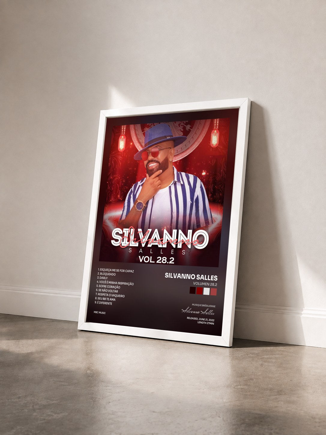 #blanc Tableau de l'album Volumen 28.2 de Silvanno Salles vu de trois quarts, cadre blanc