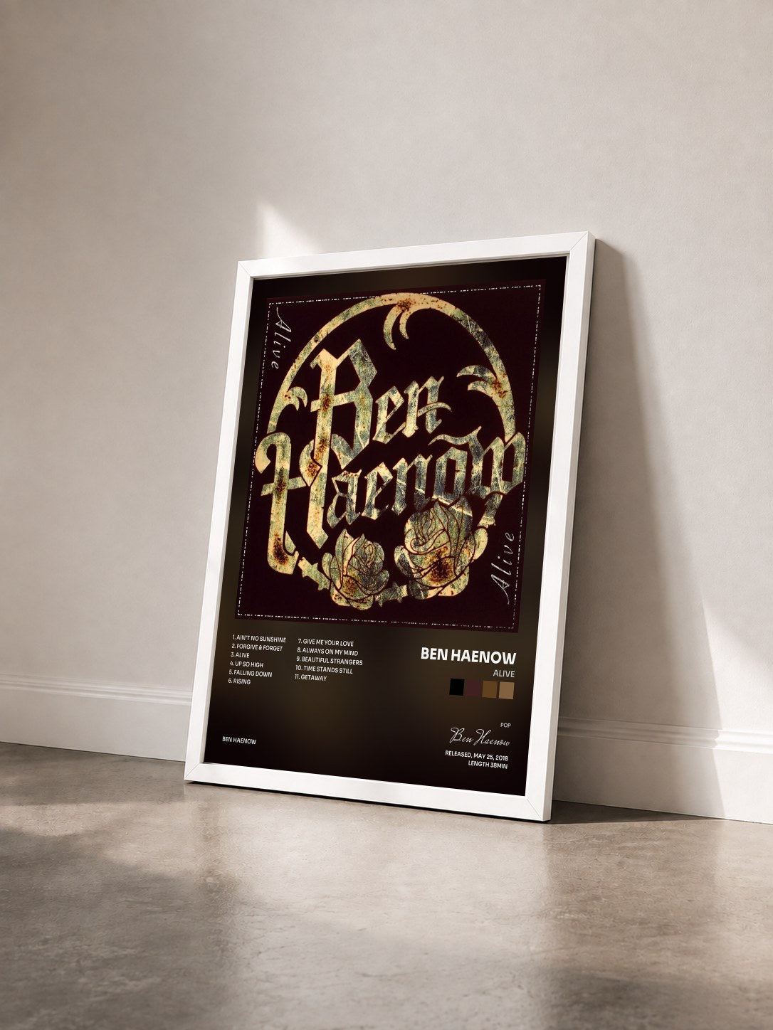#blanc Tableau de l'album Alive de Ben Haenow vu de trois quarts, cadre blanc
