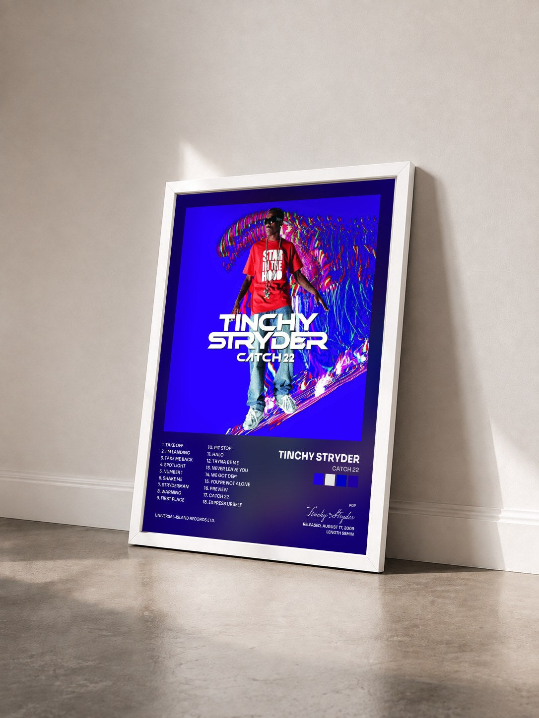 #blanc Tableau de l'album Catch 22 de Tinchy Stryder vu de trois quarts, cadre blanc