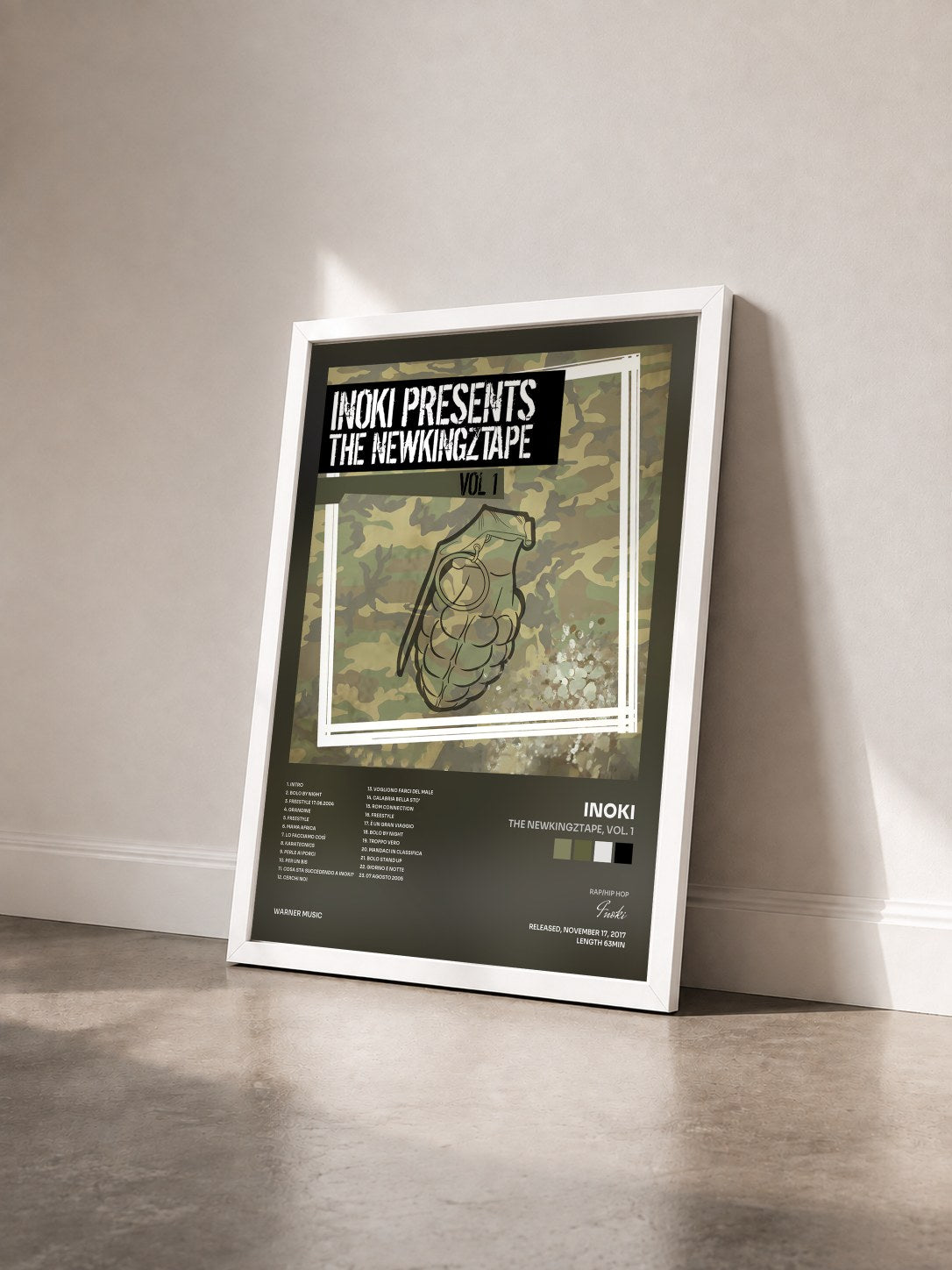 #blanc Tableau de l'album The Newkingztape, Vol. 1 de Inoki vu de trois quarts, cadre blanc