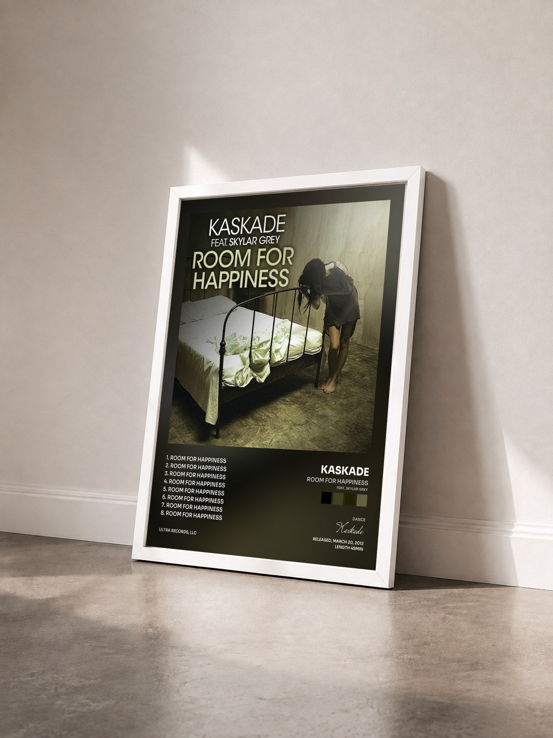 #blanc Tableau de l'album Room for Happiness (feat. Skylar Grey) de Kaskade vu de trois quarts, cadre blanc