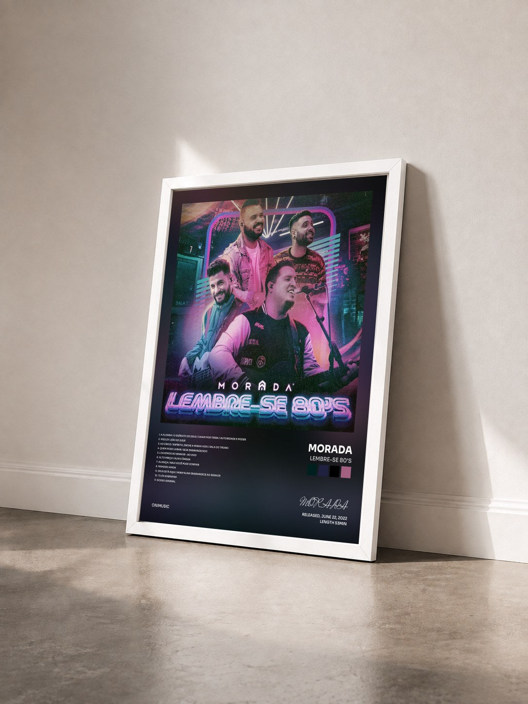 #blanc Tableau de l'album Lembre-se 80's de MORADA vu de trois quarts, cadre blanc