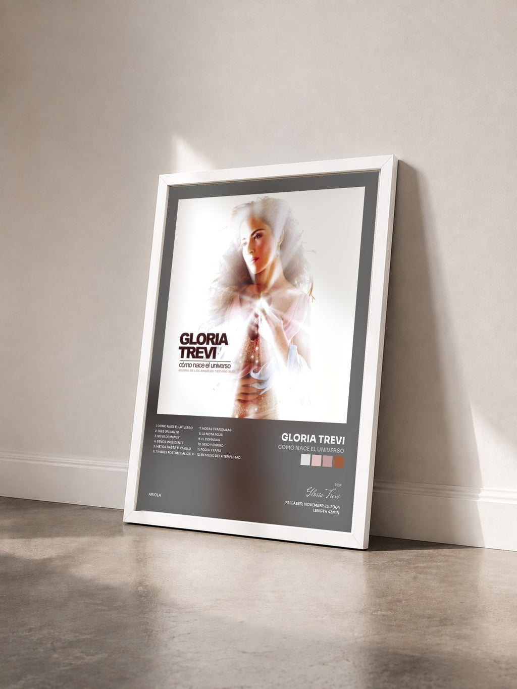 #blanc Tableau de l'album Como Nace El Universo de Gloria Trevi vu de trois quarts, cadre blanc