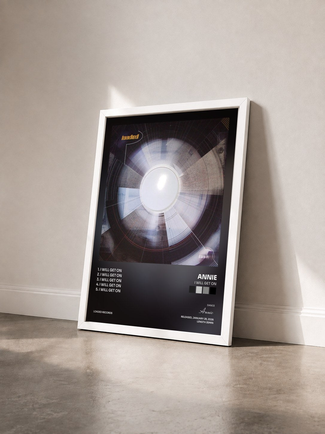#blanc Tableau de l'album I Will Get On de Annie vu de trois quarts, cadre blanc