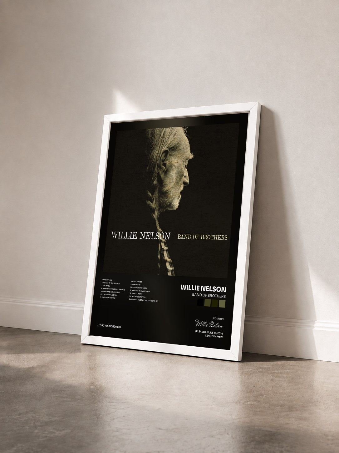 #blanc Tableau de l'album Band of Brothers de Willie Nelson vu de trois quarts, cadre blanc