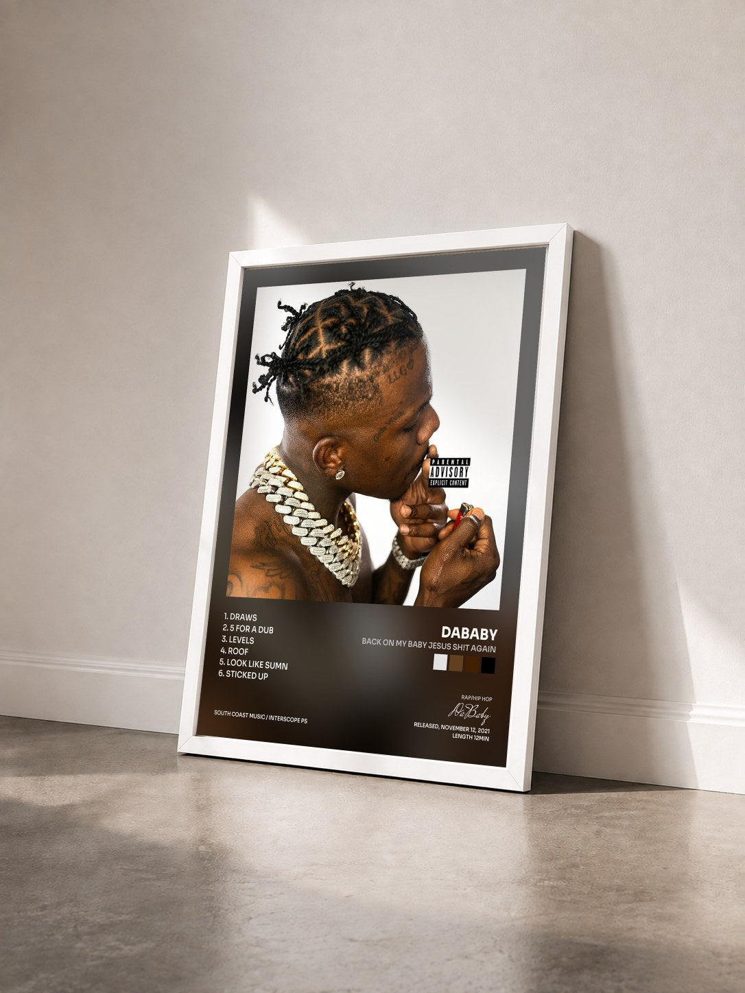 #blanc Tableau de l'album Back On My Baby Jesus Sh!t AGAIN de DaBaby vu de trois quarts, cadre blanc