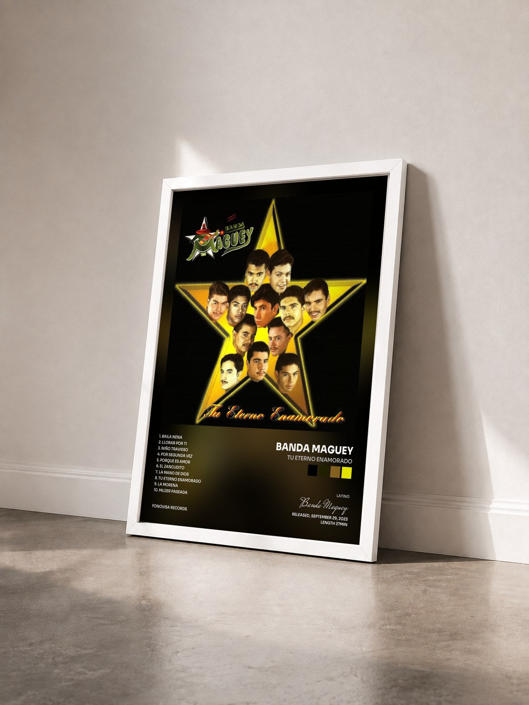 #blanc Tableau de l'album Tu Eterno Enamorado de Banda Maguey vu de trois quarts, cadre blanc