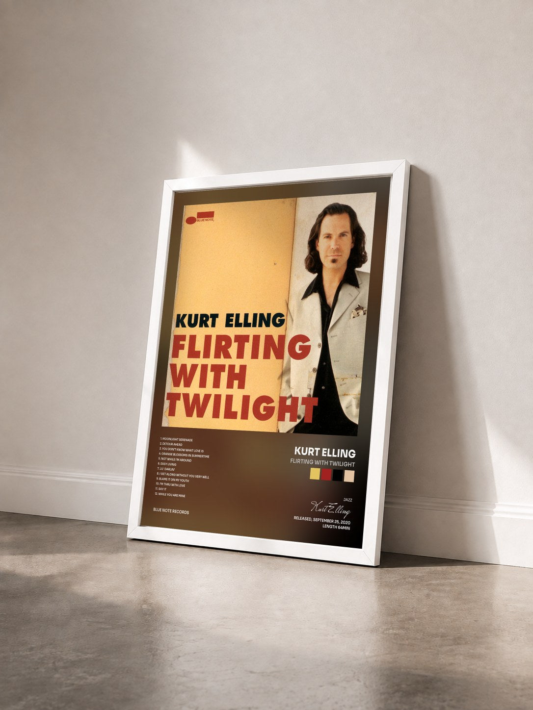 #blanc Tableau de l'album Flirting With Twilight de Kurt Elling vu de trois quarts, cadre blanc