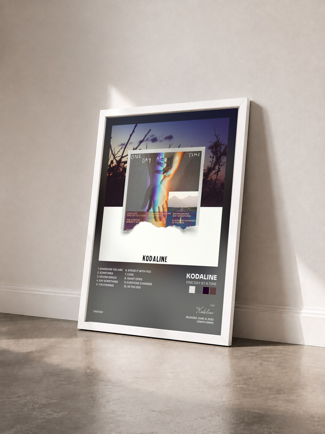 #blanc Tableau de l'album One Day At A Time de Kodaline vu de trois quarts, cadre blanc