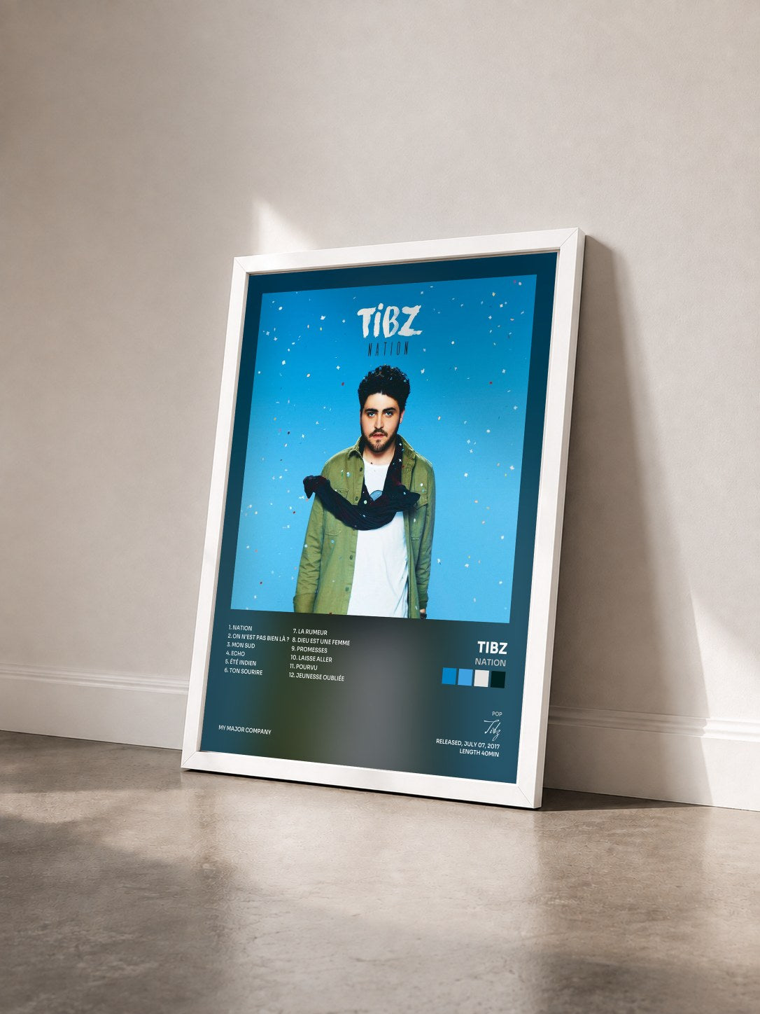 #blanc Tableau de l'album Nation de Tibz vu de trois quarts, cadre blanc