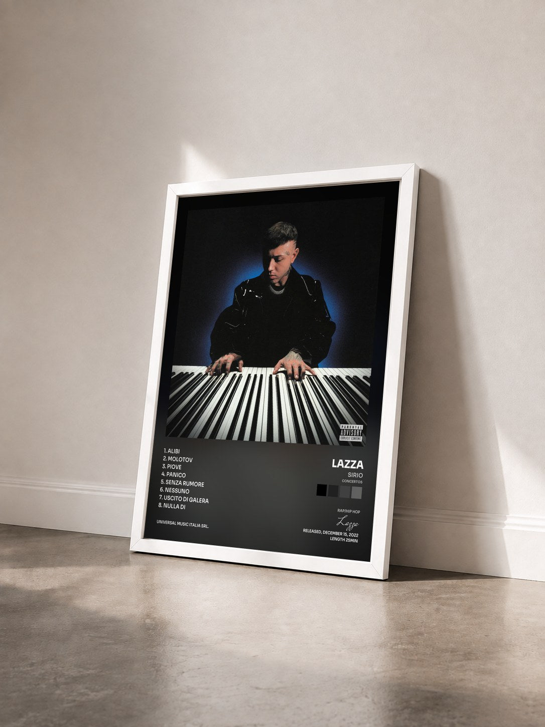 #blanc Tableau de l'album SIRIO (Concertos) de Lazza vu de trois quarts, cadre blanc