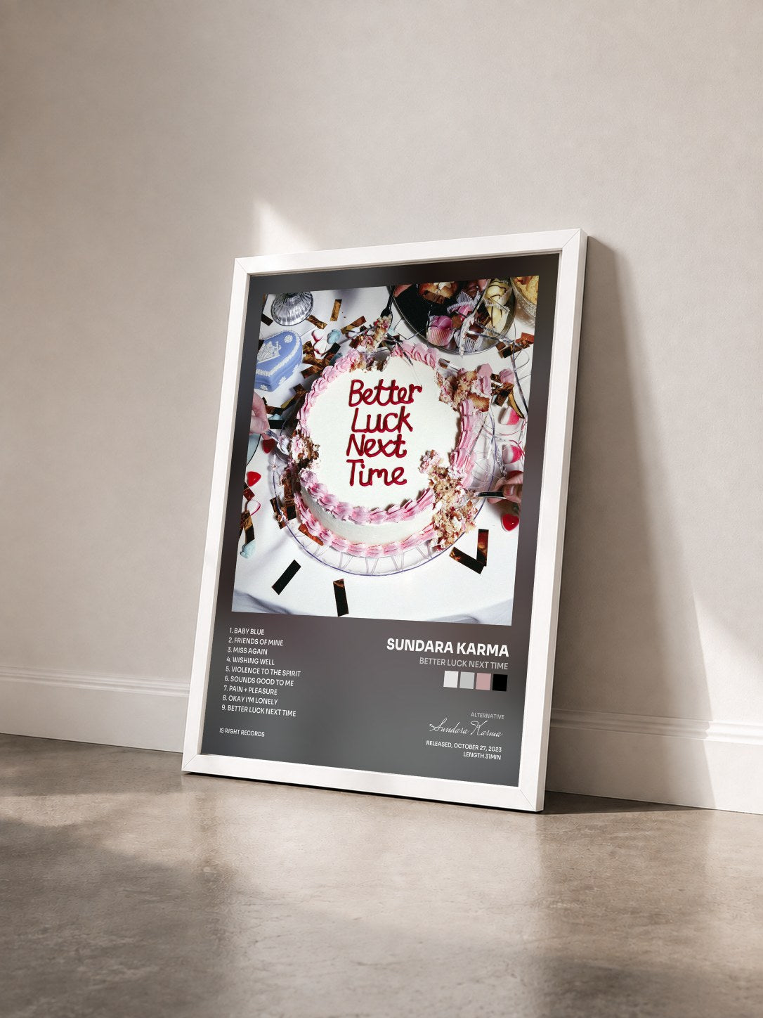 #blanc Tableau de l'album Better Luck Next Time de Sundara Karma vu de trois quarts, cadre blanc