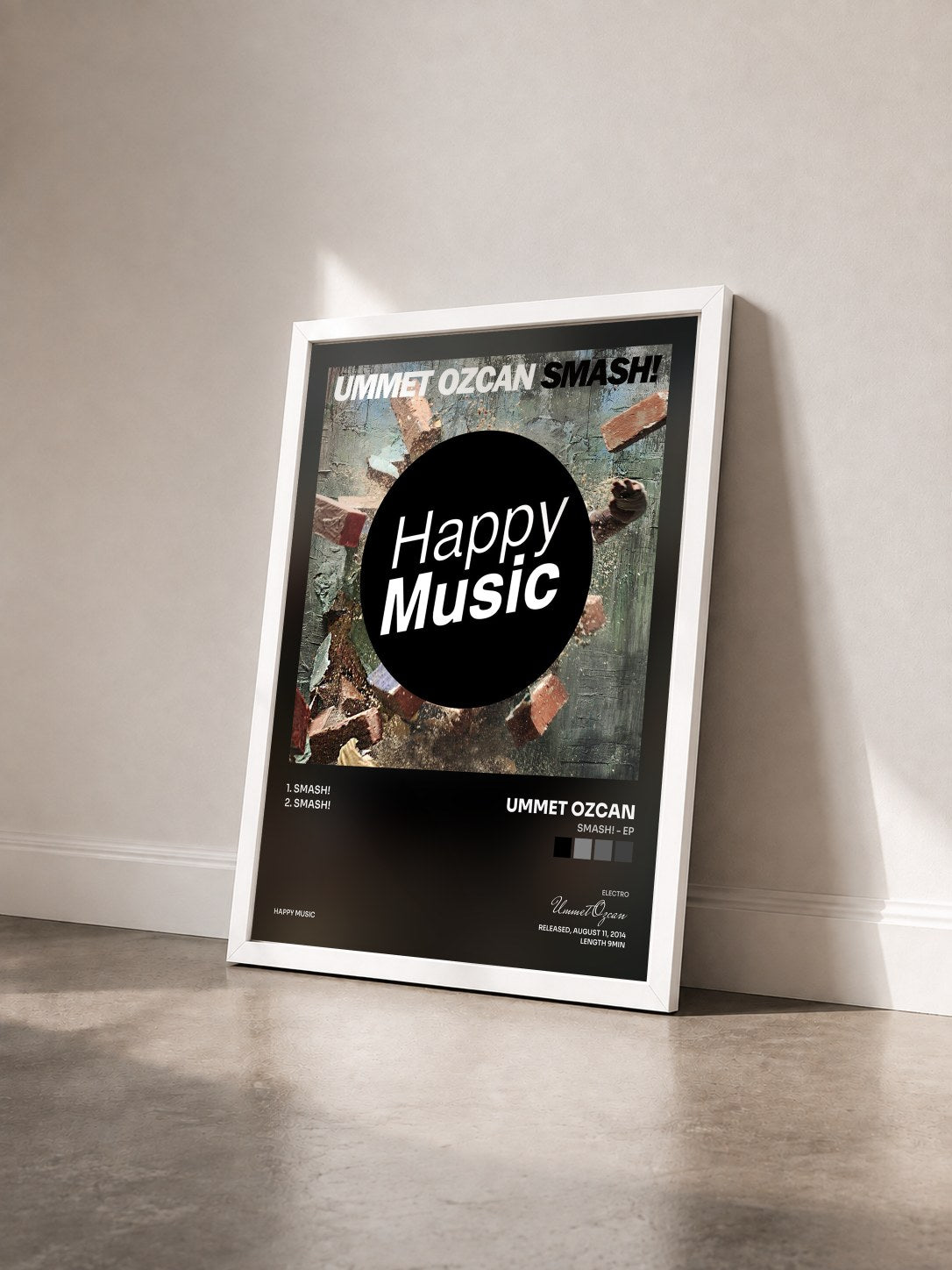 #blanc Tableau de l'album Smash! - EP de Ummet Ozcan vu de trois quarts, cadre blanc