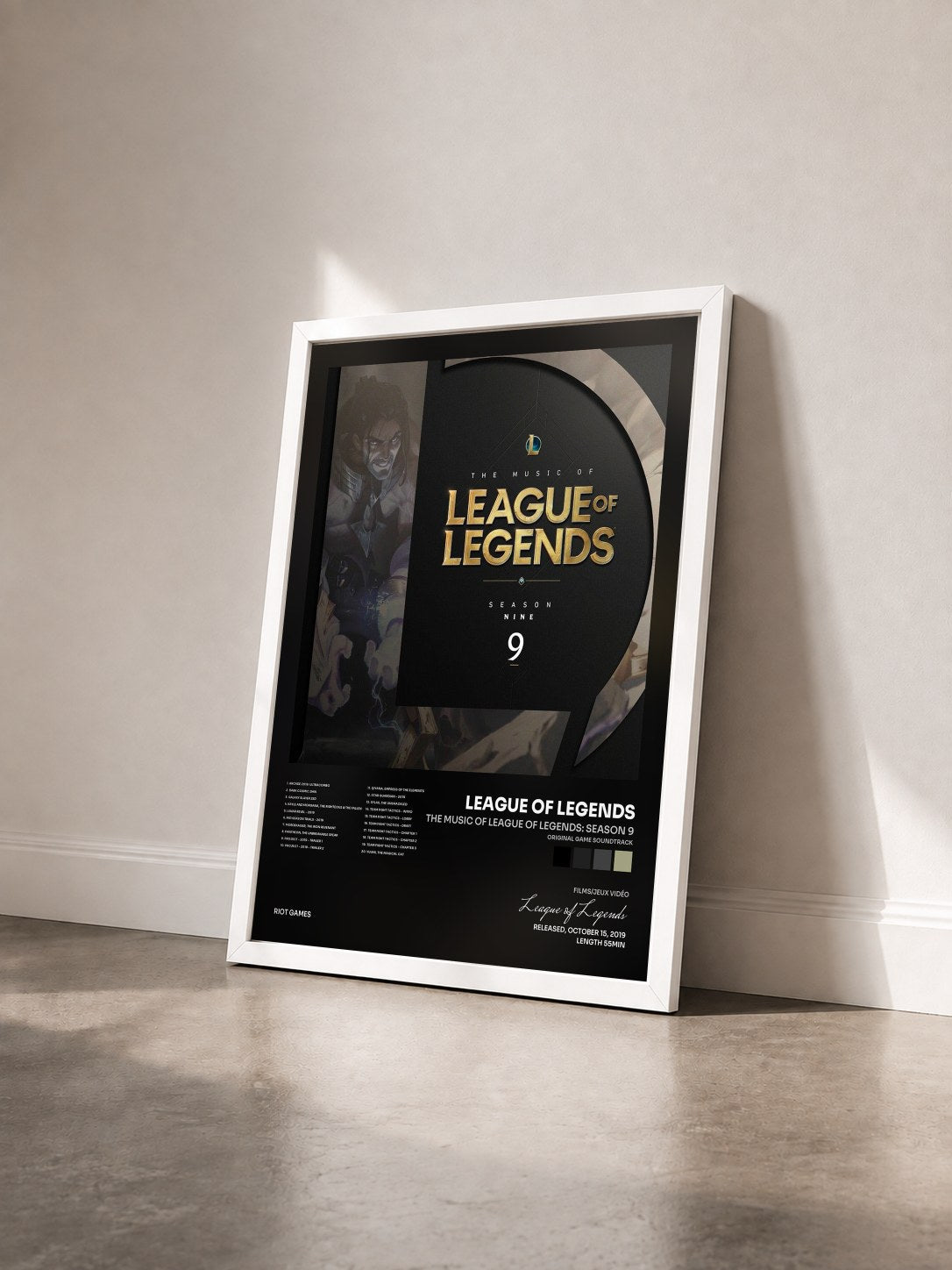 #blanc Tableau de l'album The Music of League of Legends: Season 9 (Original Game Soundtrack) de League of Legends vu de trois quarts, cadre blanc