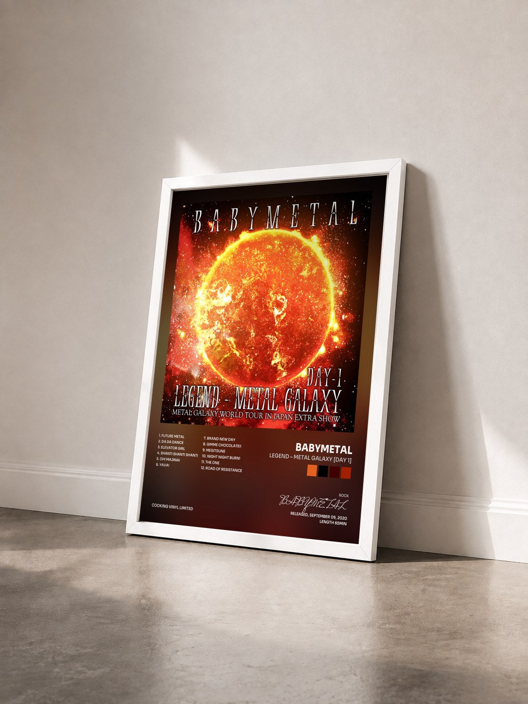#blanc Tableau de l'album LEGEND – METAL GALAXY [DAY 1] de BABYMETAL vu de trois quarts, cadre blanc