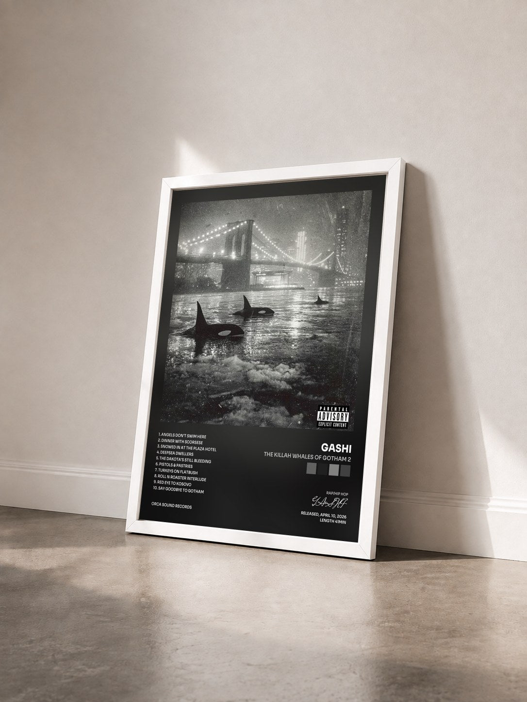 #blanc Tableau de l'album The Killah Whales Of Gotham 2 de GASHI vu de trois quarts, cadre blanc