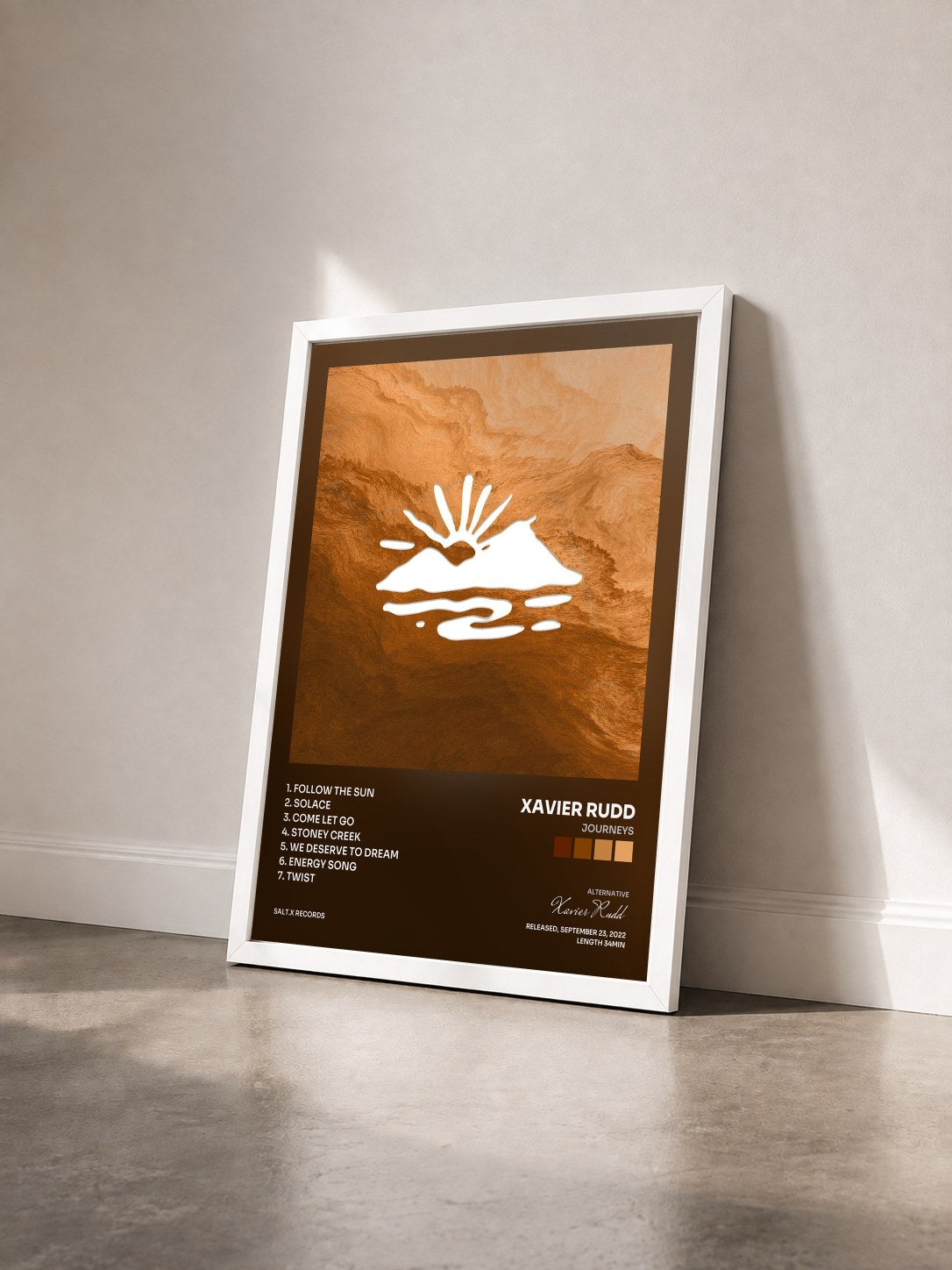 #blanc Tableau de l'album Journeys de Xavier Rudd vu de trois quarts, cadre blanc