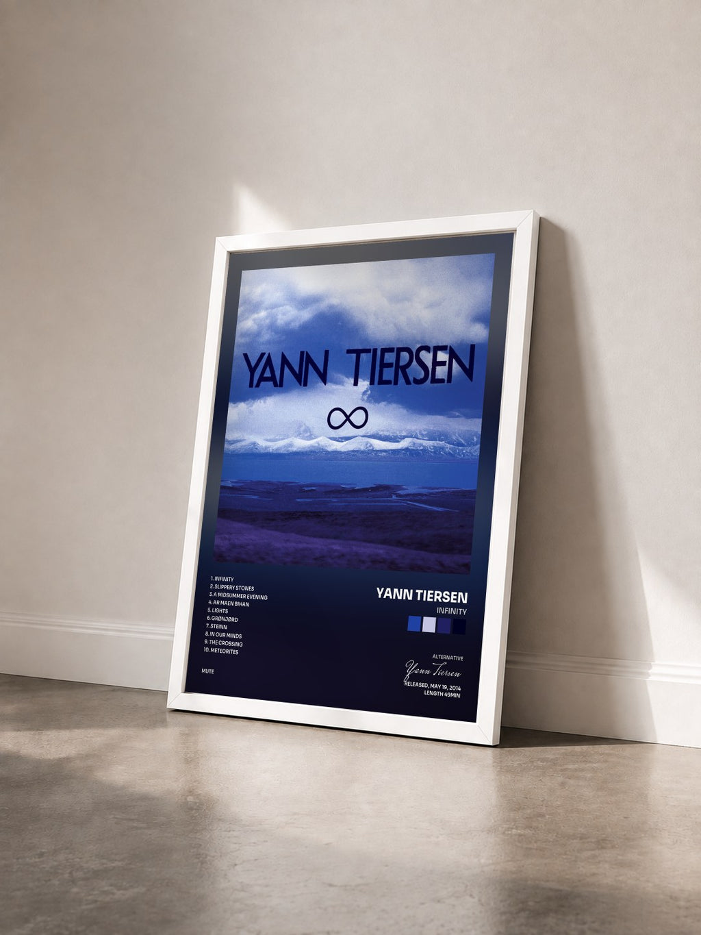 #blanc Tableau de l'album Infinity de Yann Tiersen vu de trois quarts, cadre blanc