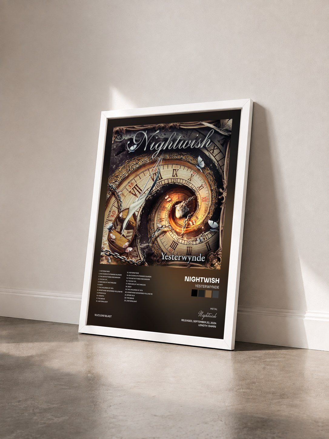 #blanc Tableau de l'album Yesterwynde de Nightwish vu de trois quarts, cadre blanc