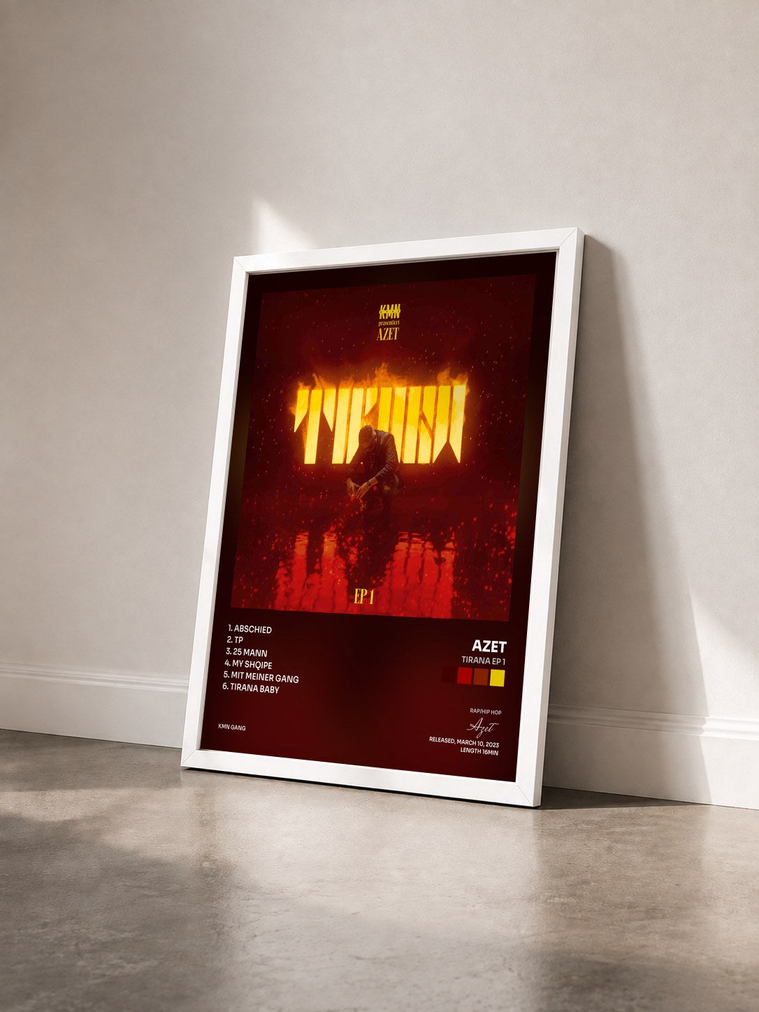 #blanc Tableau de l'album Tirana EP 1 de Azet vu de trois quarts, cadre blanc