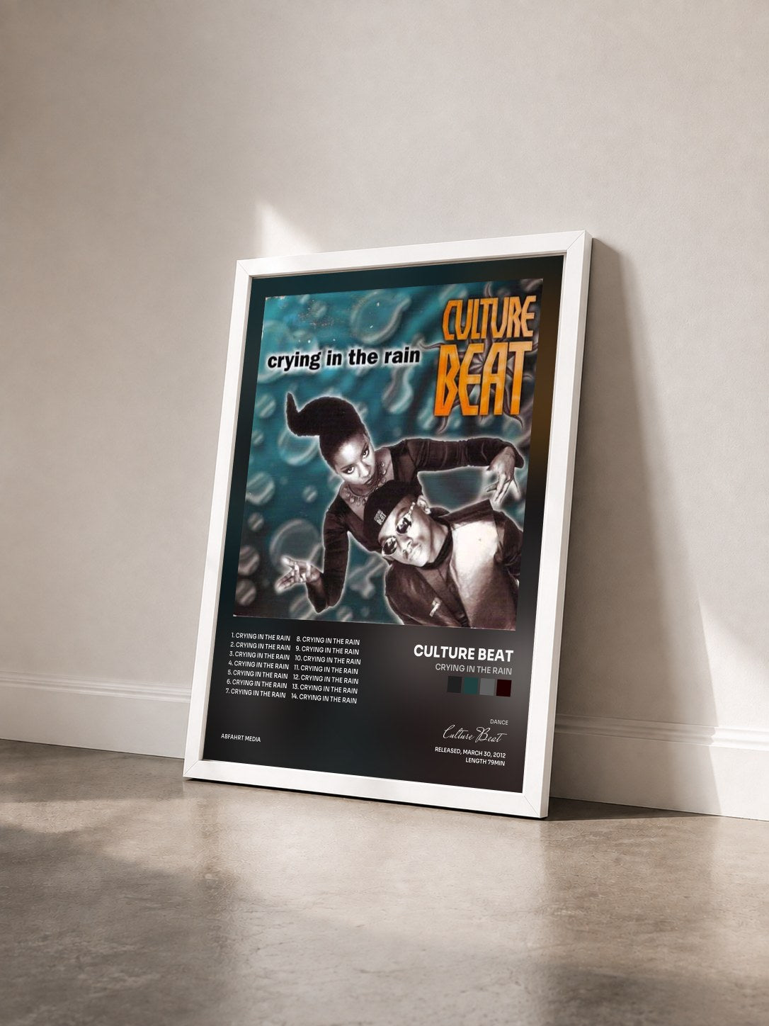 #blanc Tableau de l'album Crying in the Rain de Culture Beat vu de trois quarts, cadre blanc