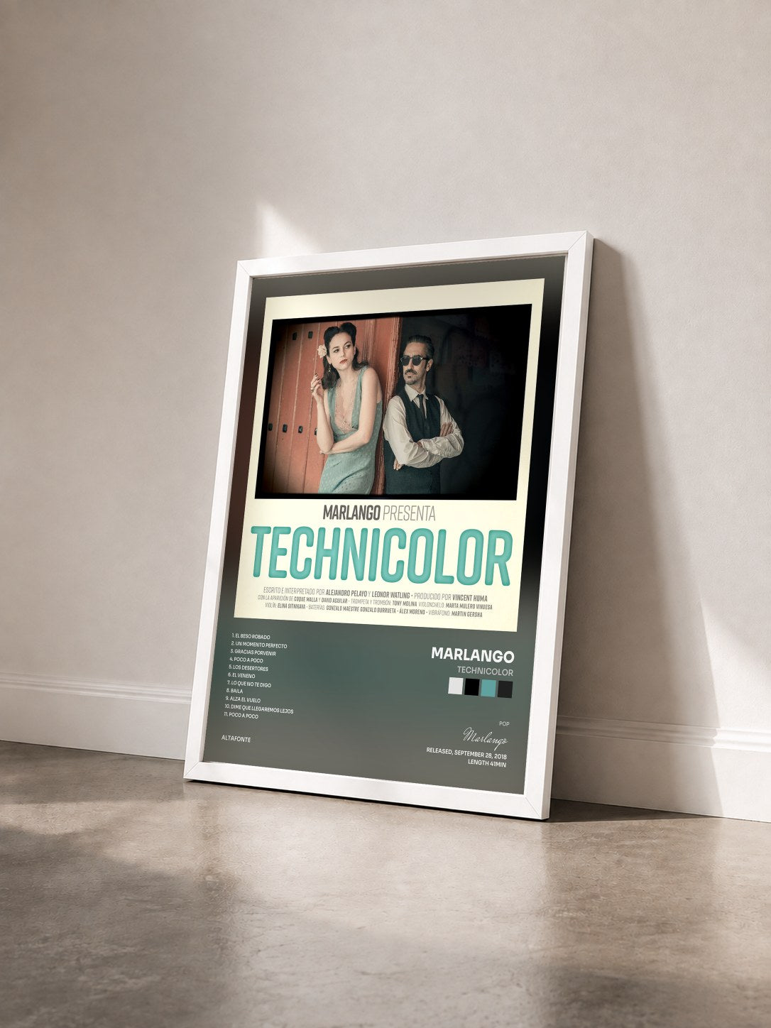 #blanc Tableau de l'album Technicolor de Marlango vu de trois quarts, cadre blanc