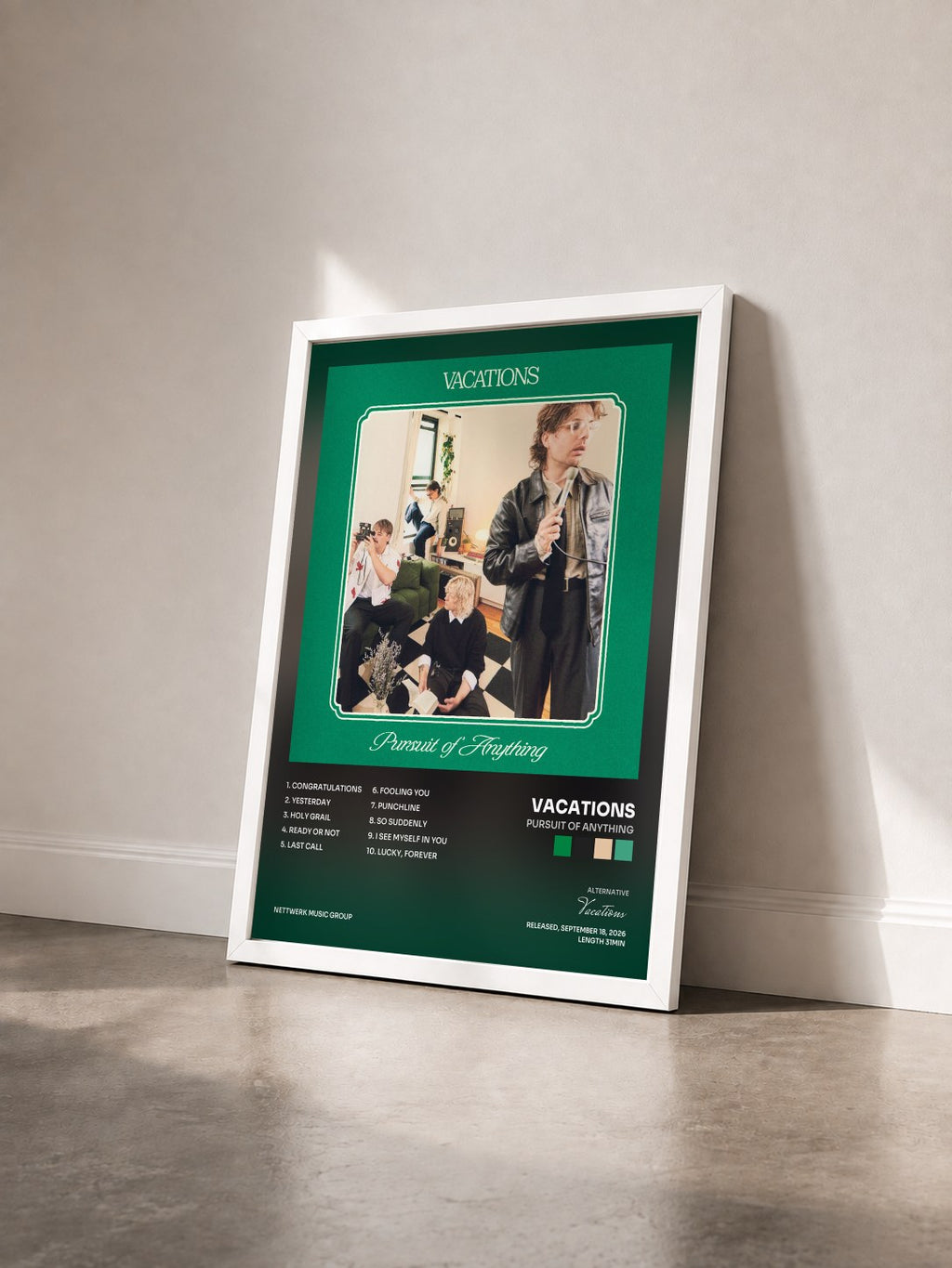 #blanc Tableau de l'album Pursuit of Anything de Vacations vu de trois quarts, cadre blanc