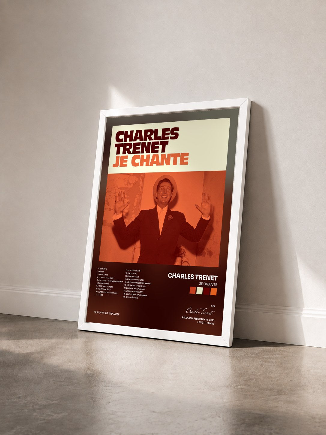 #blanc Tableau de l'album Je chante de Charles Trenet vu de trois quarts, cadre blanc