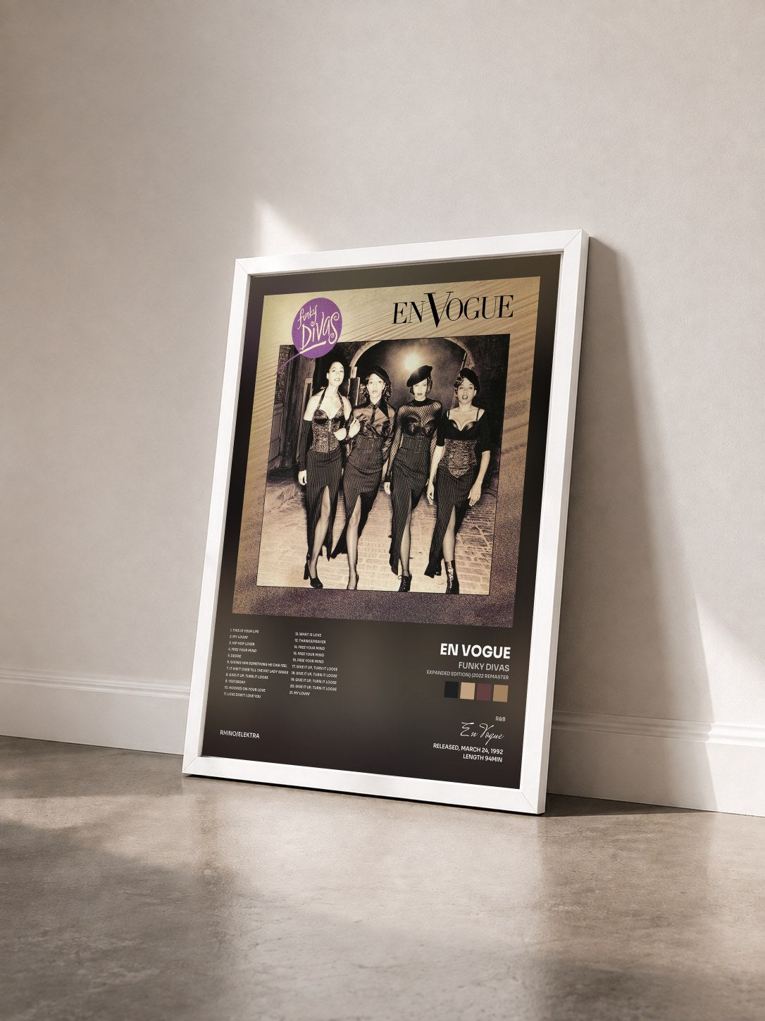 #blanc Tableau de l'album Funky Divas (Expanded Edition) (2022 Remaster) de En Vogue vu de trois quarts, cadre blanc