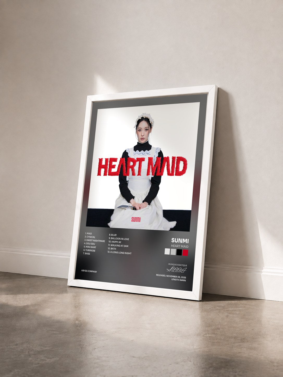 #blanc Tableau de l'album HEART MAID de SUNMI vu de trois quarts, cadre blanc