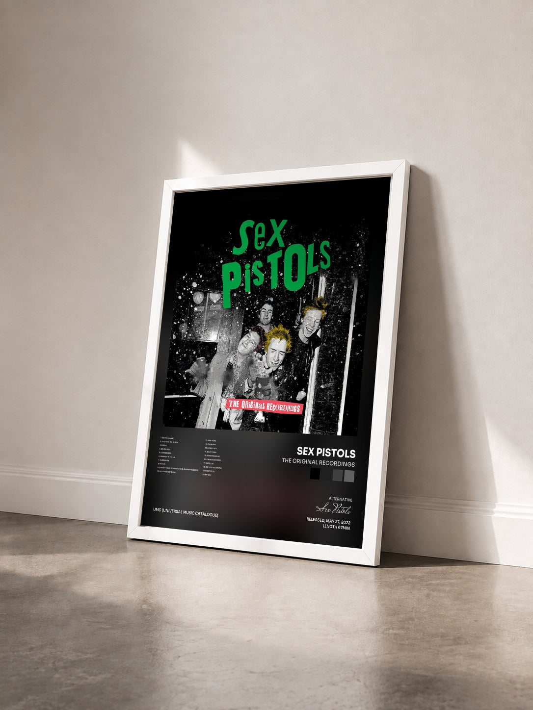 #blanc Tableau de l'album The Original Recordings de Sex Pistols vu de trois quarts, cadre blanc