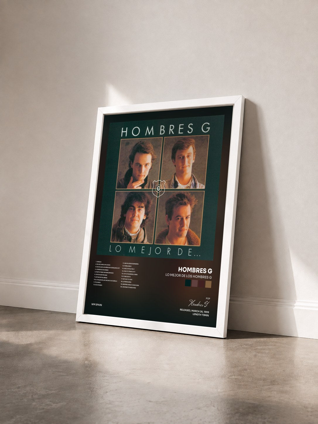 #blanc Tableau de l'album Lo Mejor De Los Hombres G de Hombres G vu de trois quarts, cadre blanc