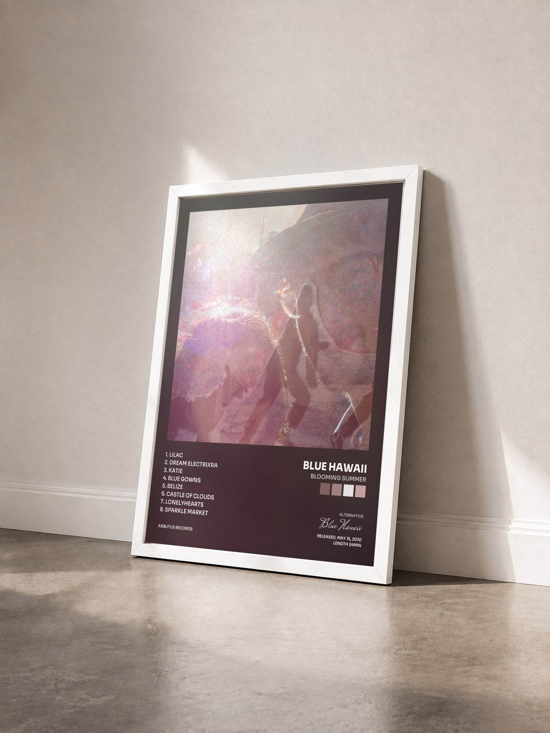 #blanc Tableau de l'album Blooming Summer de Blue Hawaii vu de trois quarts, cadre blanc