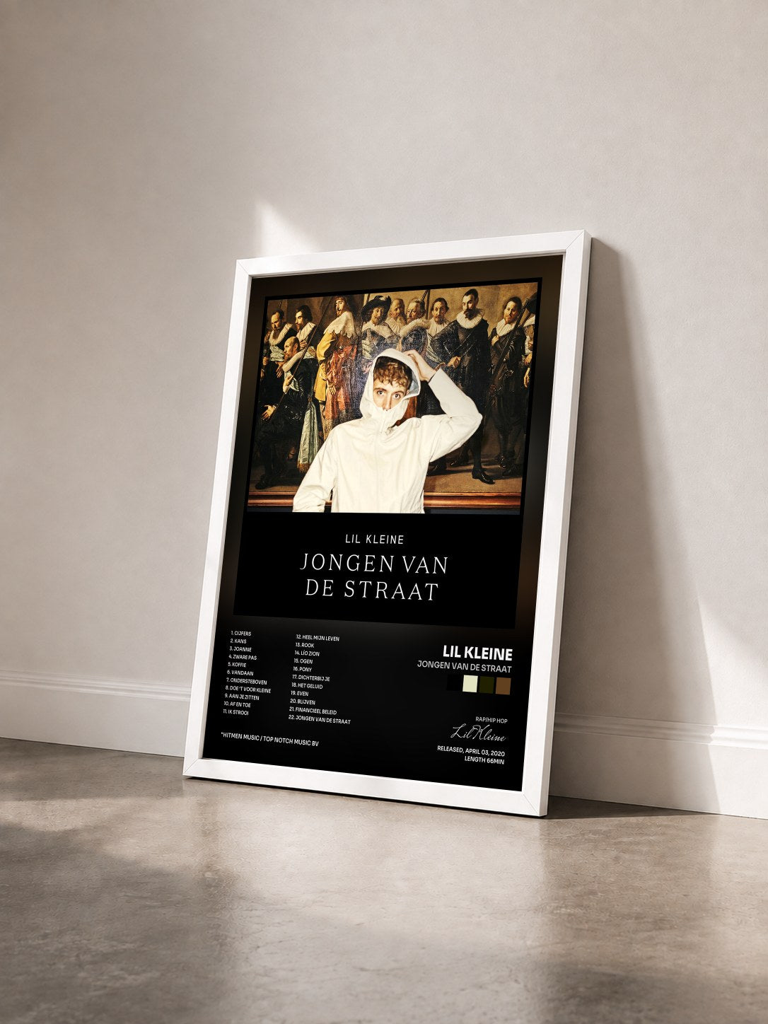 #blanc Tableau de l'album Jongen Van De Straat de Lil Kleine vu de trois quarts, cadre blanc