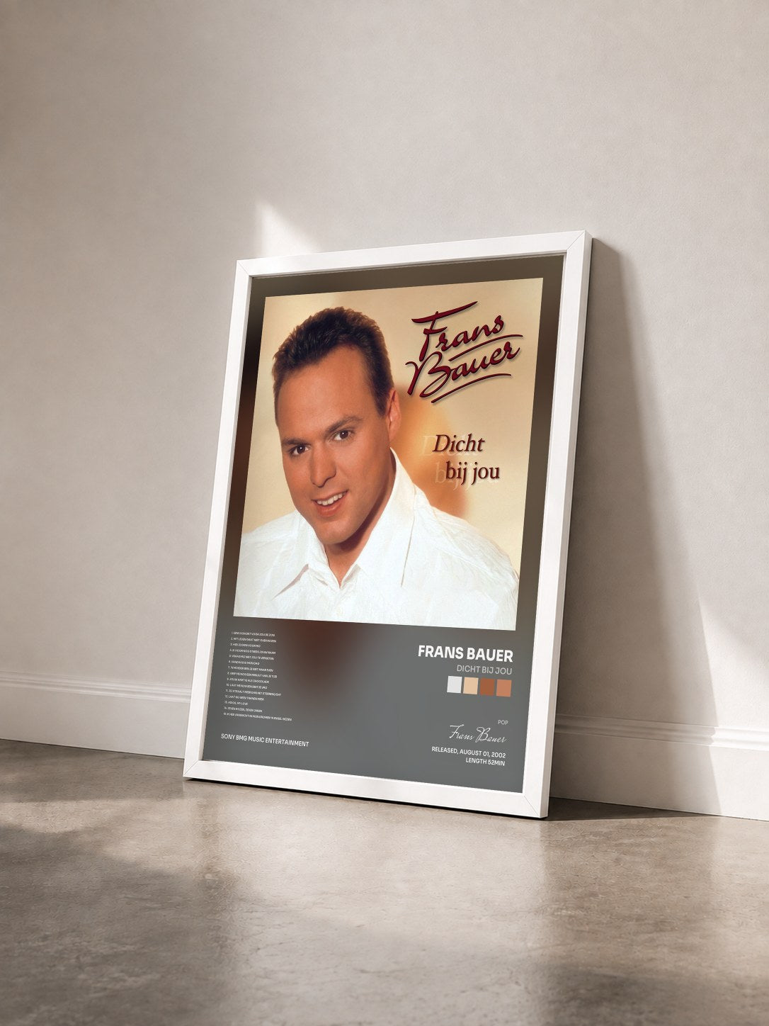 #blanc Tableau de l'album Dicht bij jou de Frans Bauer vu de trois quarts, cadre blanc