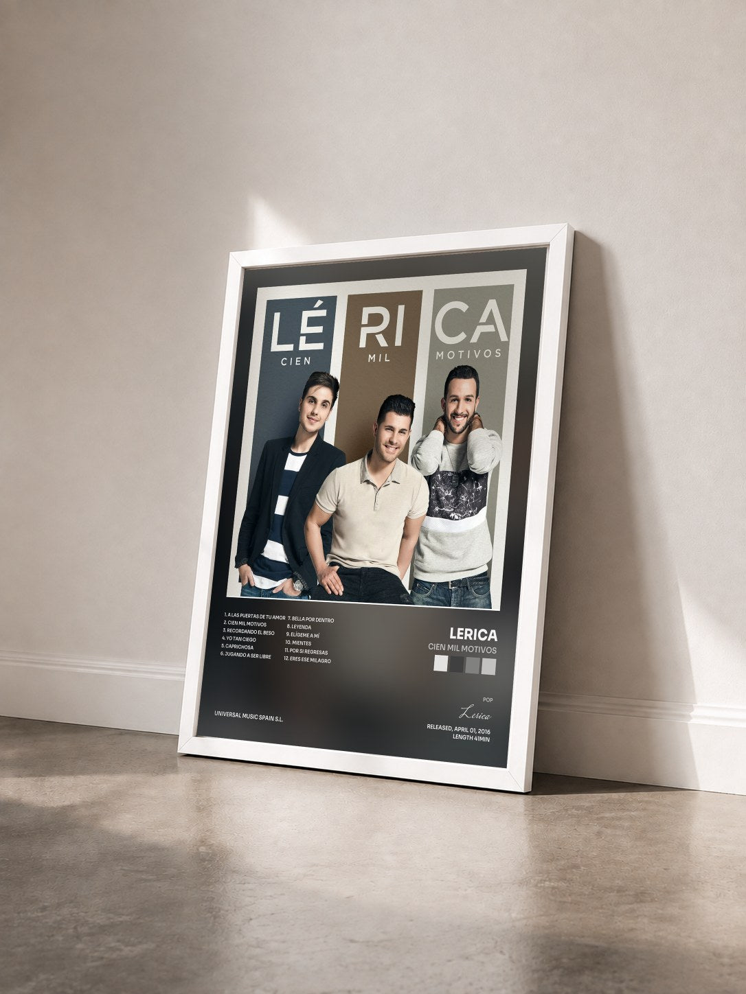 #blanc Tableau de l'album Cien Mil Motivos de Lerica vu de trois quarts, cadre blanc