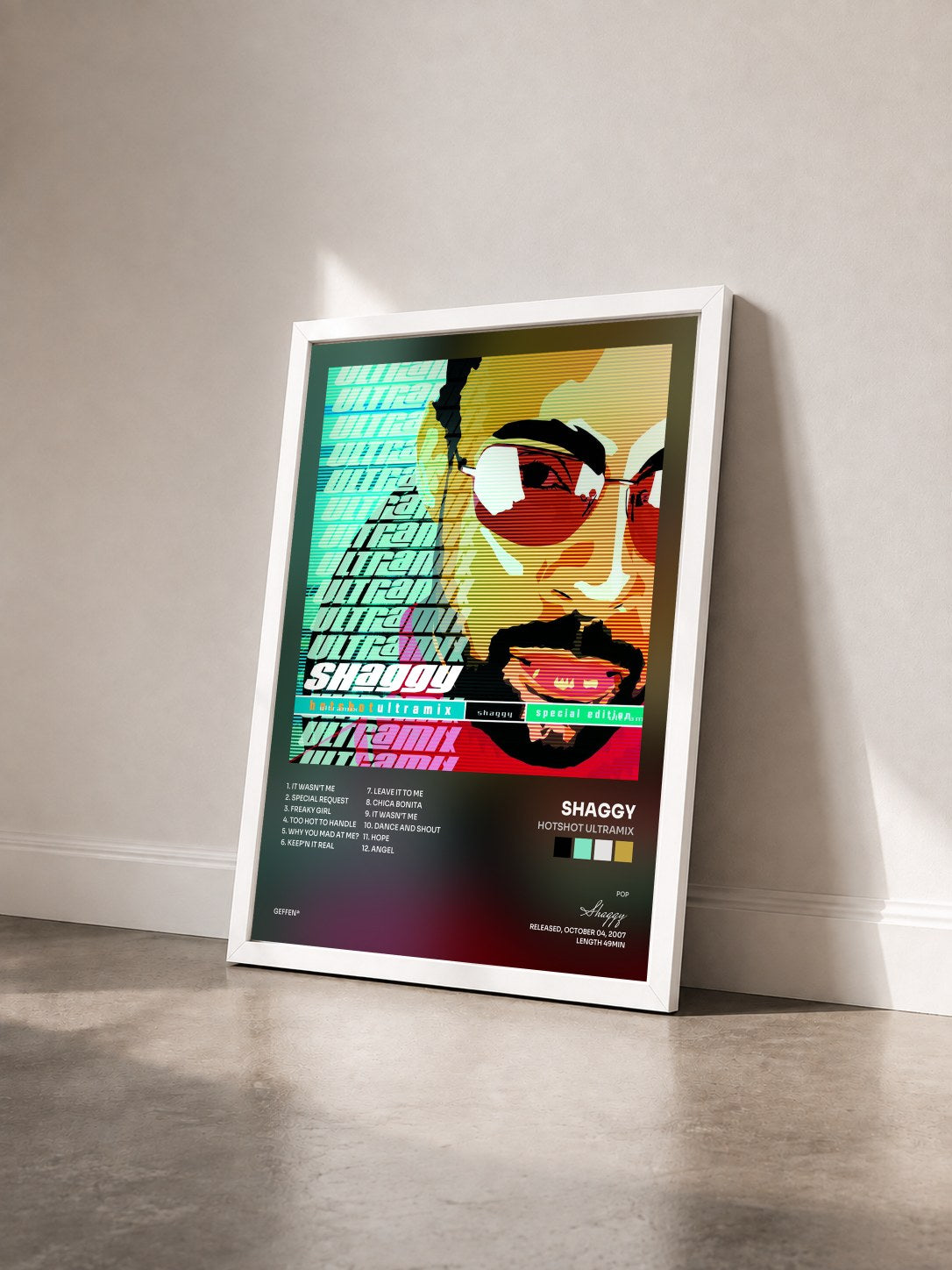 #blanc Tableau de l'album Hotshot Ultramix de Shaggy vu de trois quarts, cadre blanc