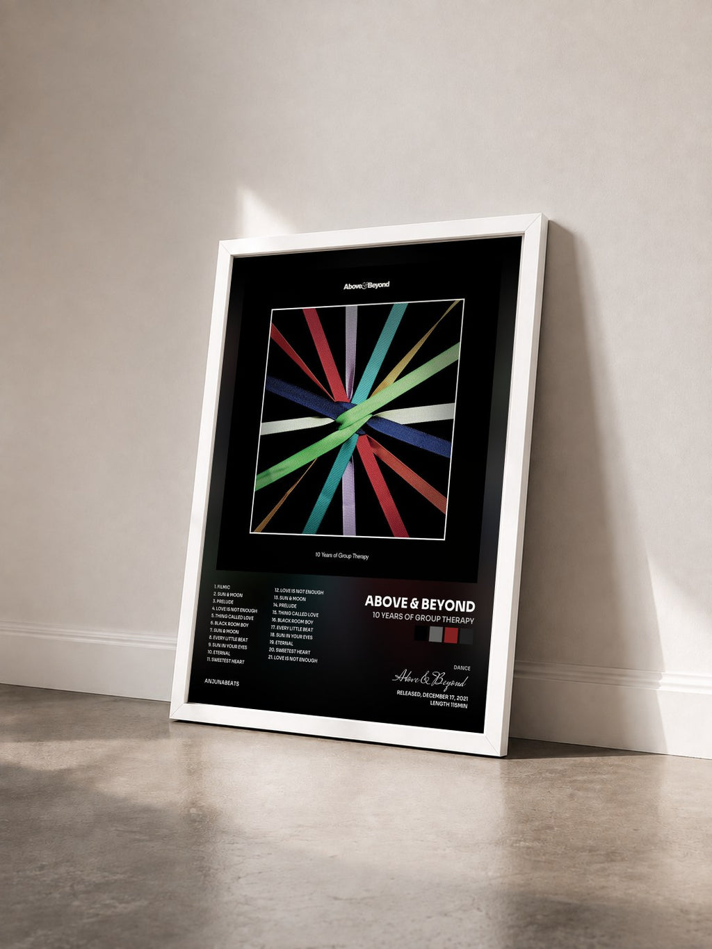 #blanc Tableau de l'album 10 Years of Group Therapy de Above & Beyond vu de trois quarts, cadre blanc