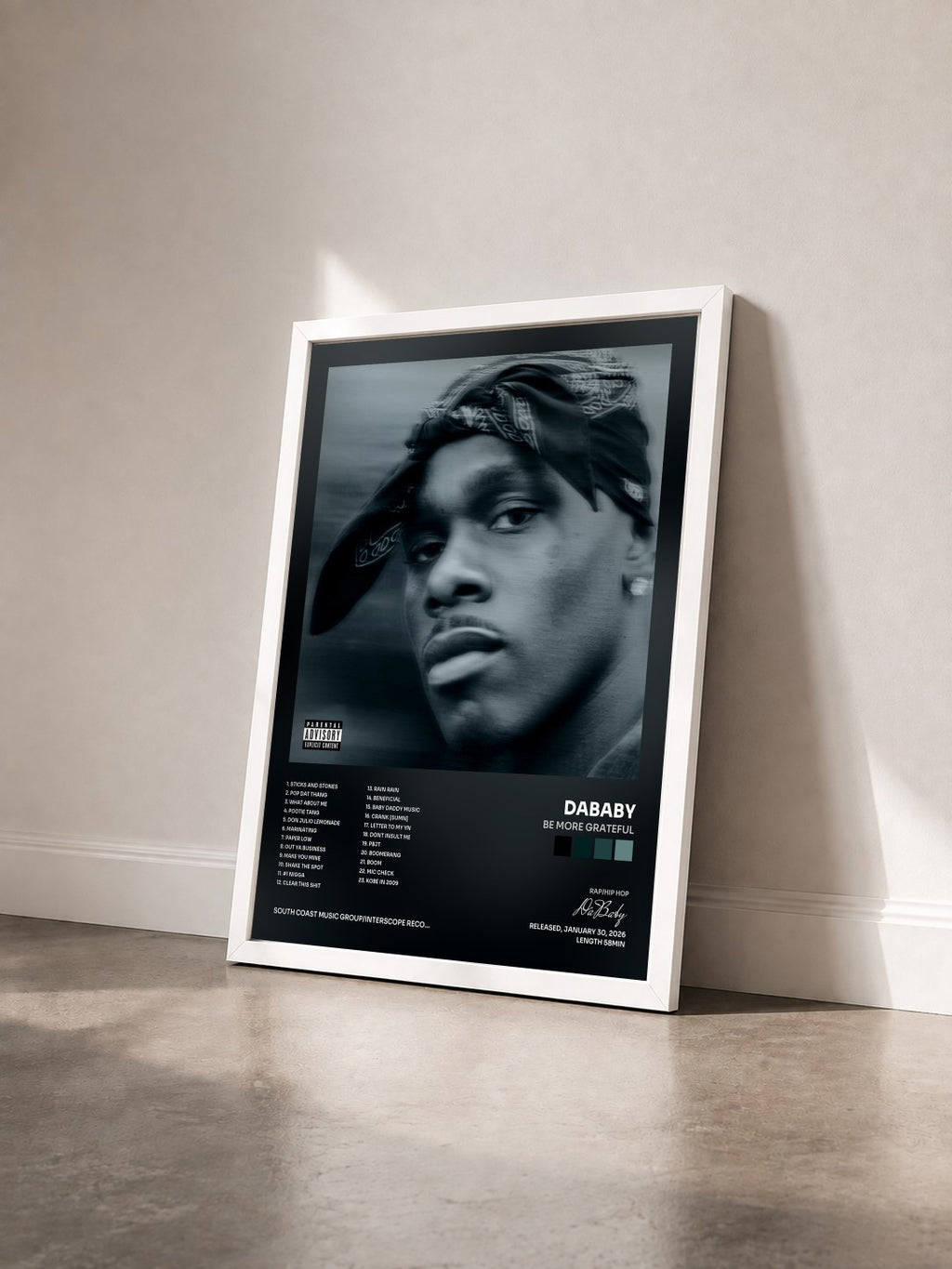 #blanc Tableau de l'album BE MORE GRATEFUL de DaBaby vu de trois quarts, cadre blanc