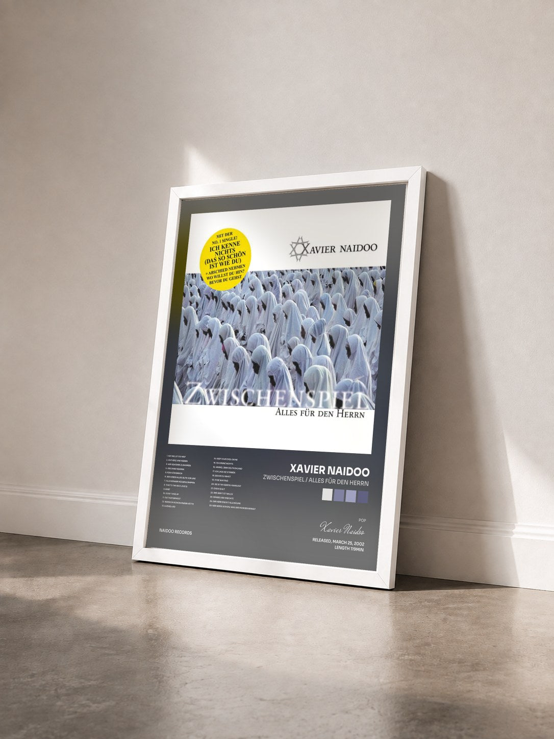 #blanc Tableau de l'album Zwischenspiel / Alles für den Herrn de Xavier Naidoo vu de trois quarts, cadre blanc