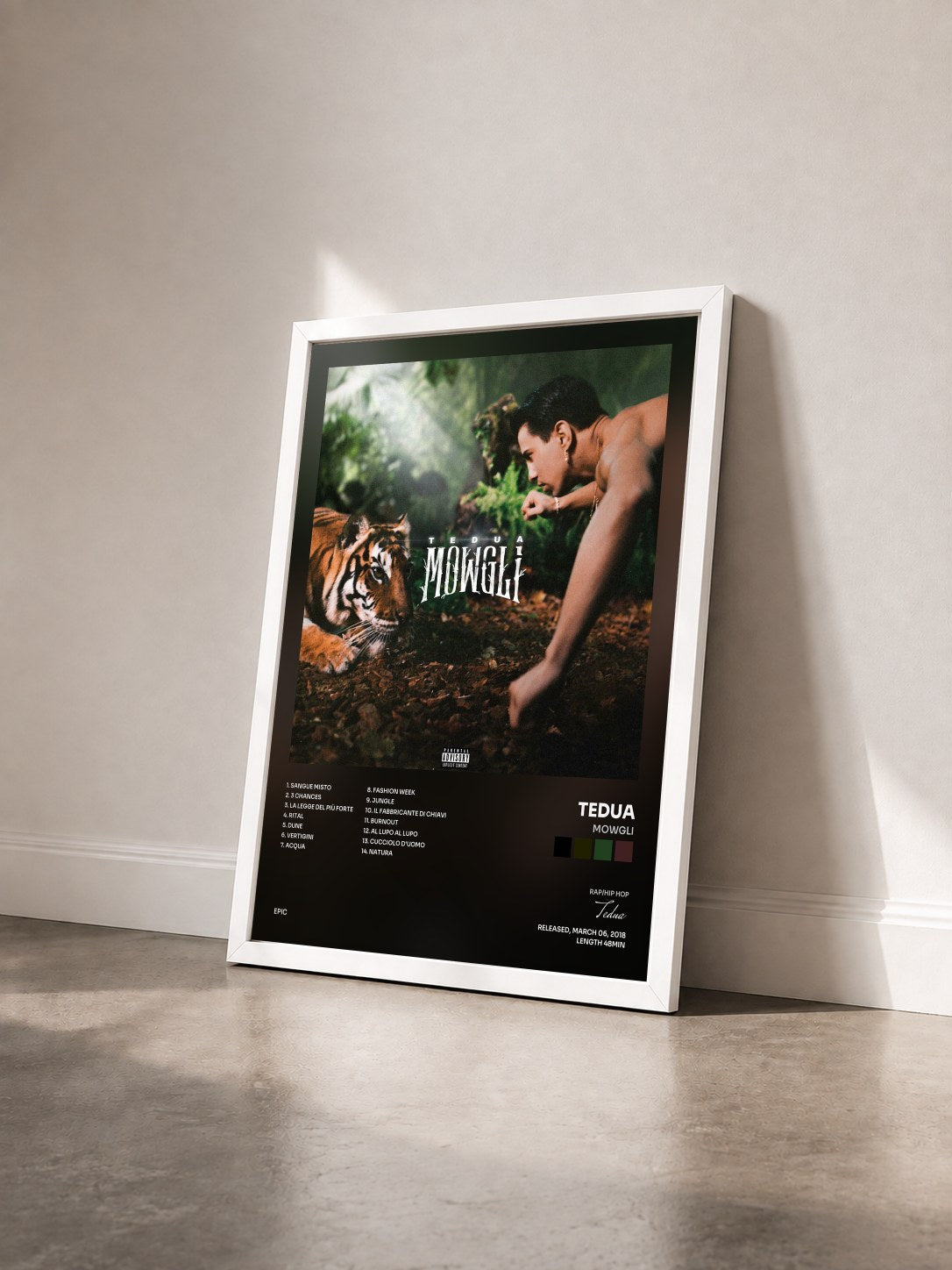 #blanc Tableau de l'album Mowgli de Tedua vu de trois quarts, cadre blanc