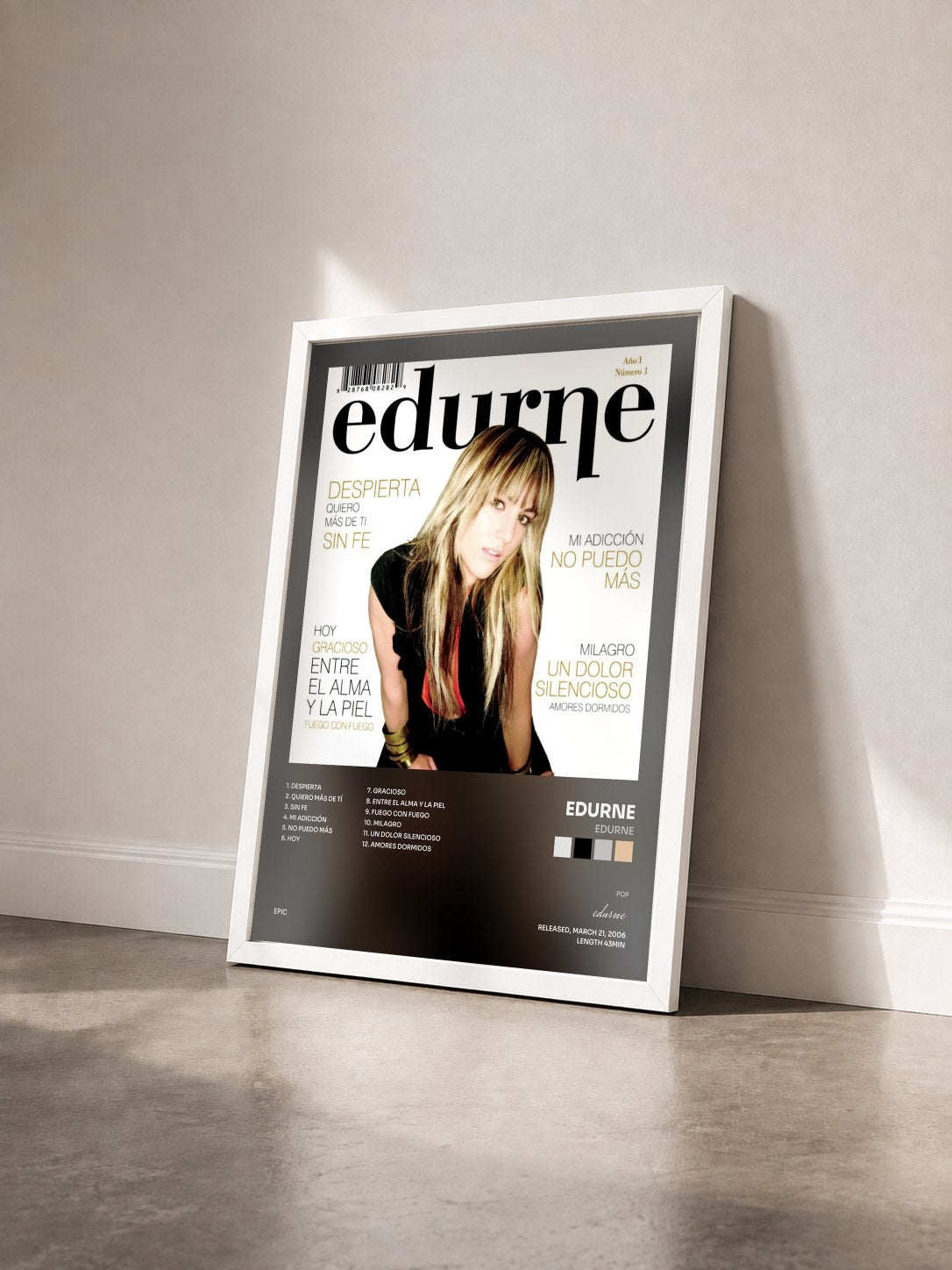 #blanc Tableau de l'album Edurne de edurne vu de trois quarts, cadre blanc