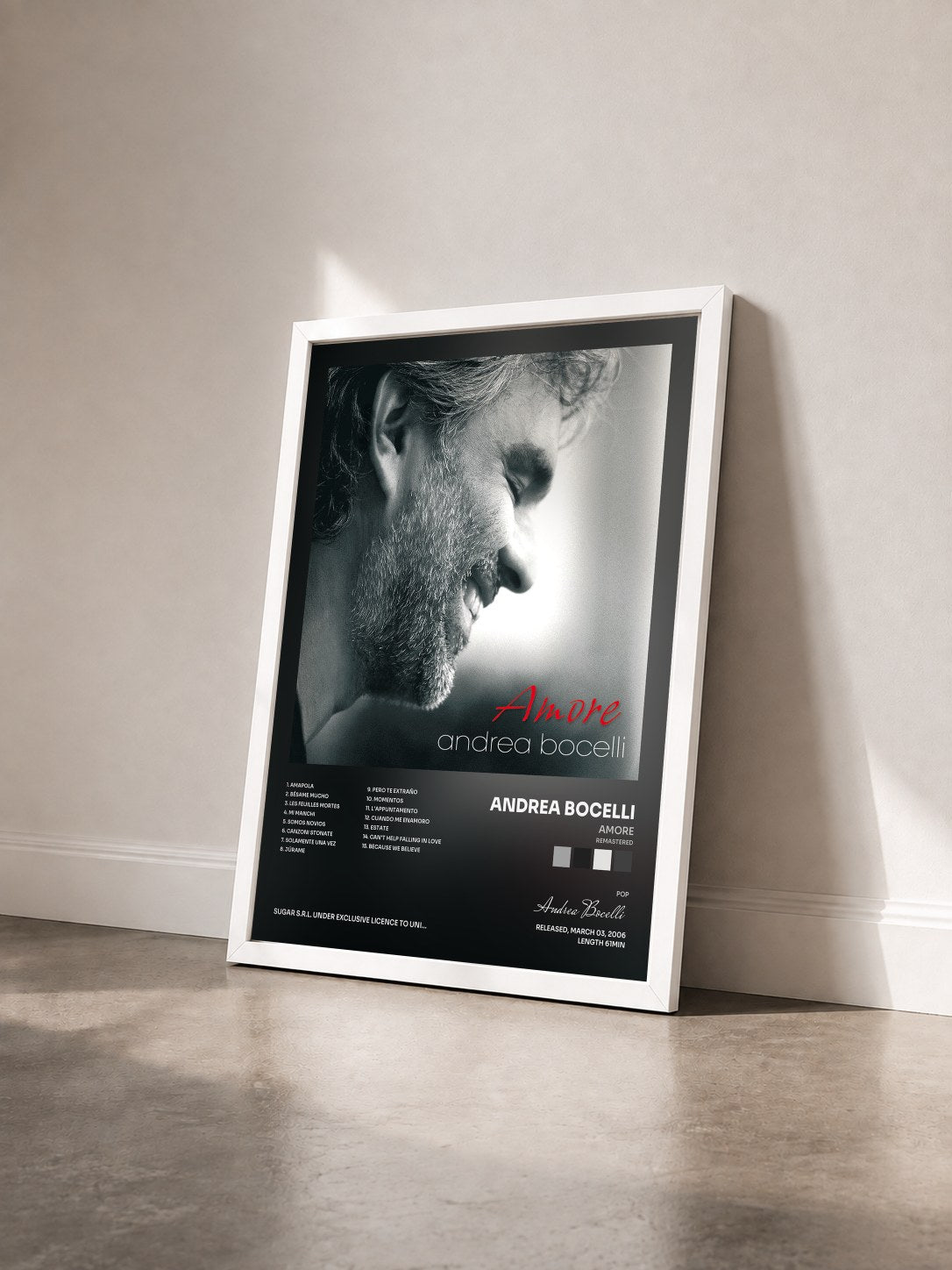 #blanc Tableau de l'album Amore (Remastered) de Andrea Bocelli vu de trois quarts, cadre blanc
