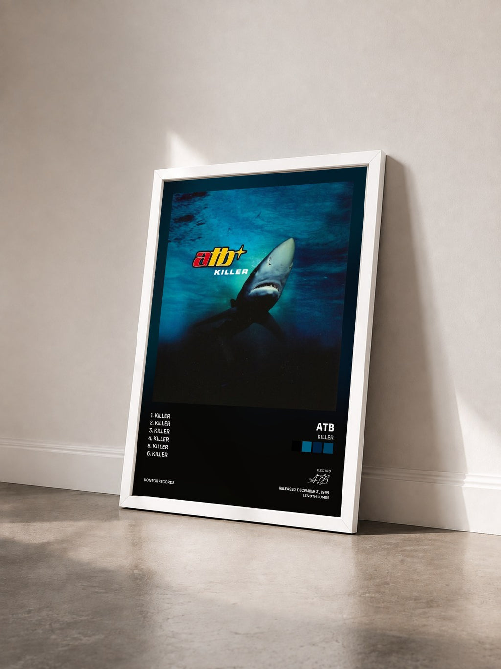 #blanc Tableau de l'album Killer de ATB vu de trois quarts, cadre blanc