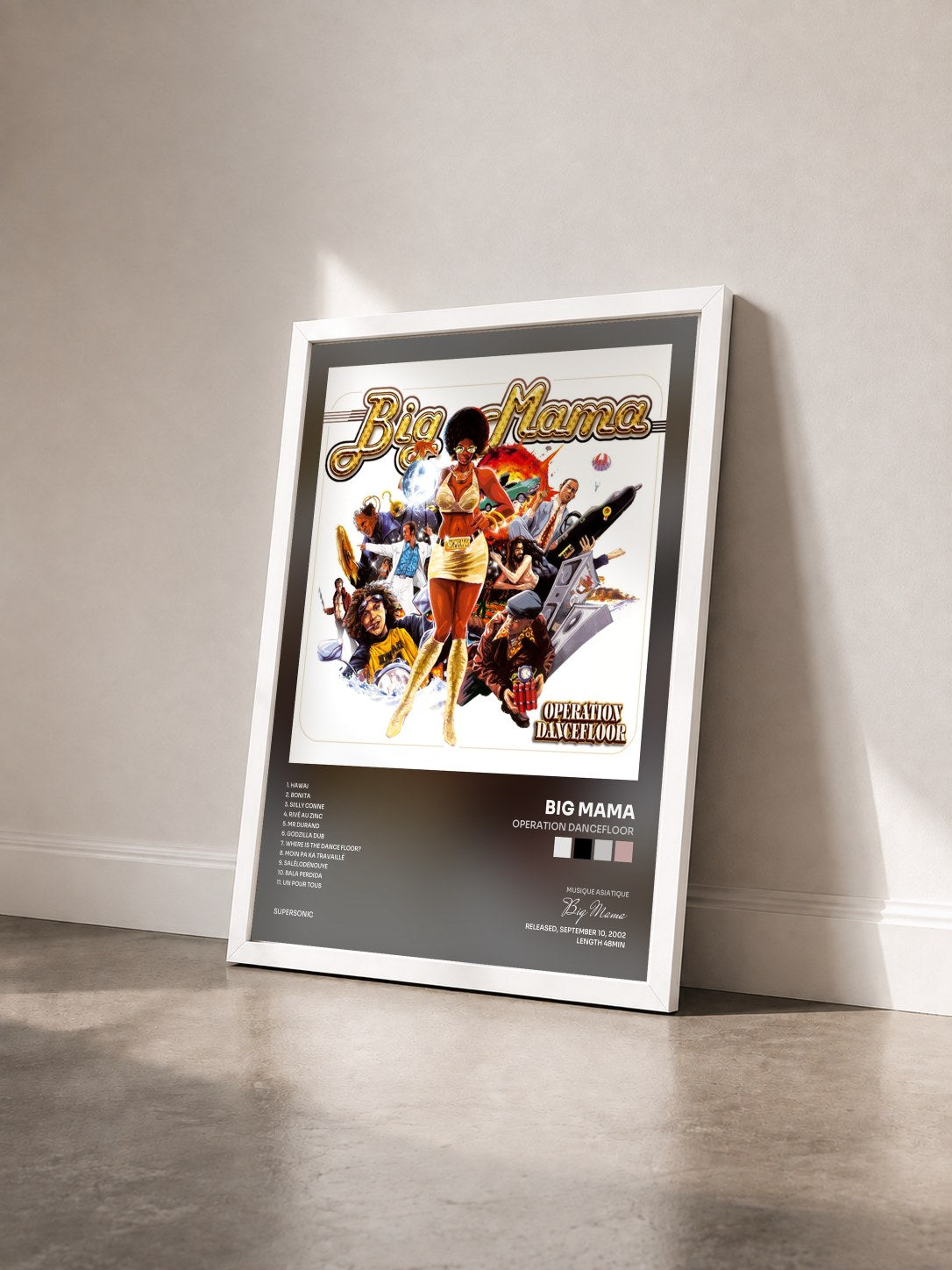 #blanc Tableau de l'album Operation dancefloor de Big Mama vu de trois quarts, cadre blanc