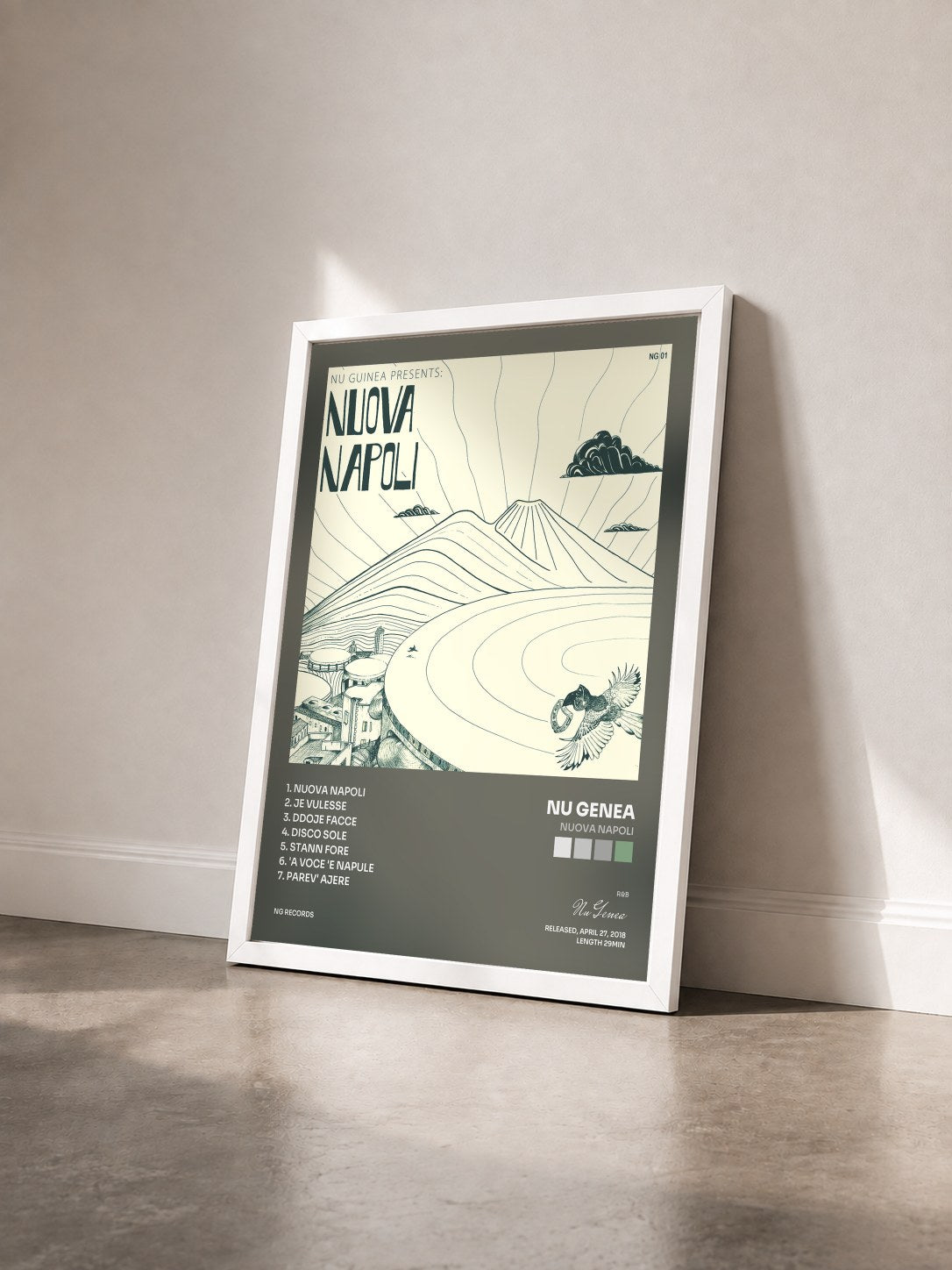 #blanc Tableau de l'album Nuova Napoli de Nu Genea vu de trois quarts, cadre blanc