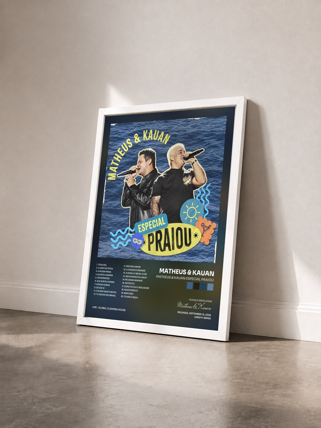 #blanc Tableau de l'album Matheus & Kauan Especial Praiou de Matheus & Kauan vu de trois quarts, cadre blanc