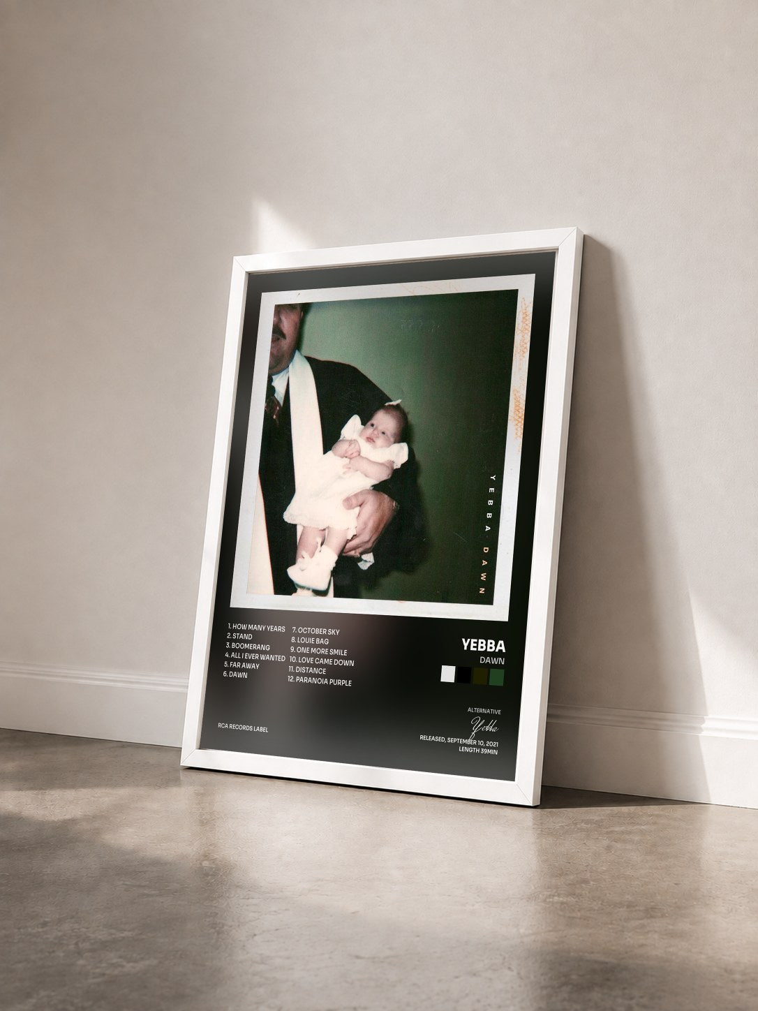 #blanc Tableau de l'album Dawn de Yebba vu de trois quarts, cadre blanc