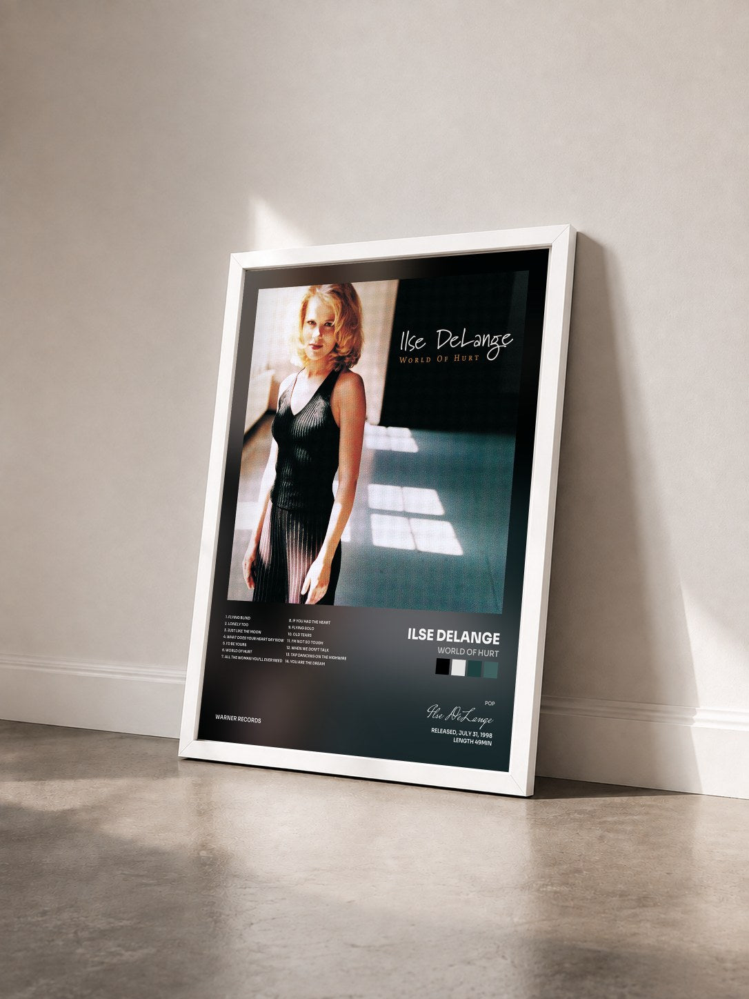 #blanc Tableau de l'album World Of Hurt de Ilse DeLange vu de trois quarts, cadre blanc