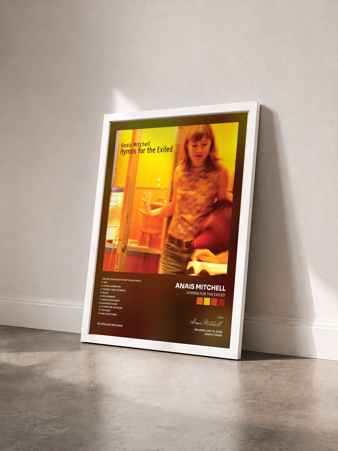 #blanc Tableau de l'album Hymns for the Exiled de Anais Mitchell vu de trois quarts, cadre blanc